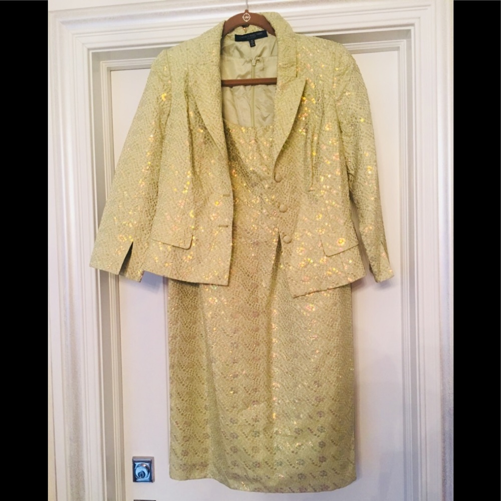 Carmen Marc Valvo dress and jacket